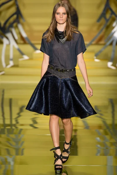 Look 2